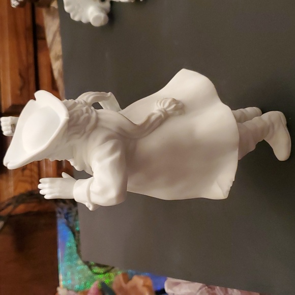 Dept 56 town cryer - Picture 3 of 7